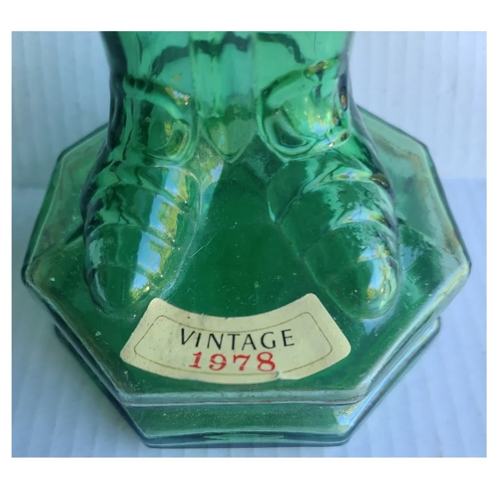 Vintage Green‎ Glass Knight Armor Wine Bottle Decanter Glassware Collectible
